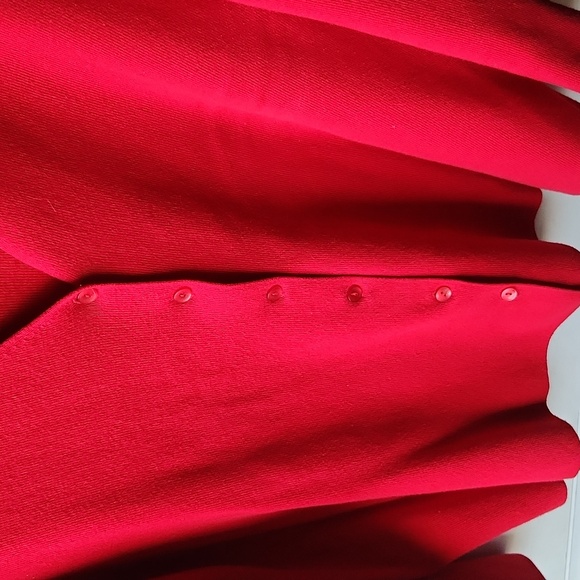 Designer's Originals Red V-neck Button-Up Cardigan Size 1X - Picture 4 of 6